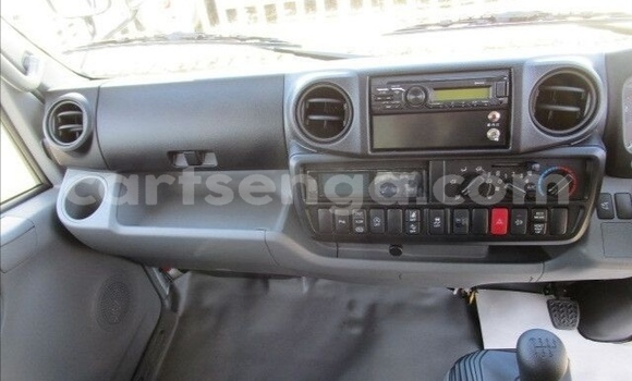 Acheter Occasion Voiture Hyundai H200 Blanc à Ezulwini, Hhohho Acheter Occasion Voiture Hyundai H200 Blanc à Ezulwini, Hhohho