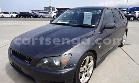 Nunua Ilio tumika Toyota Altezza Black Gari ndani ya Ezulwini nchini Hhohho Nunua Ilio tumika Toyota Altezza Black Gari ndani ya Ezulwini nchini Hhohho