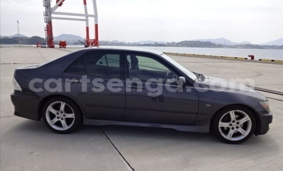 Nunua Ilio tumika Toyota Altezza Black Gari ndani ya Ezulwini nchini Hhohho Nunua Ilio tumika Toyota Altezza Black Gari ndani ya Ezulwini nchini Hhohho