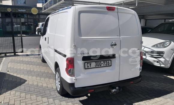 Buy Used Nissan NV200 White Car in Ezulwini in Hhohho Buy Used Nissan NV200 White Car in Ezulwini in Hhohho