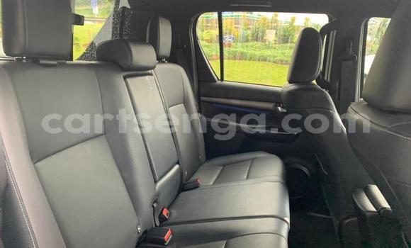 Buy Used Toyota Hilux White Car in Ezulwini in Hhohho Buy Used Toyota Hilux White Car in Ezulwini in Hhohho