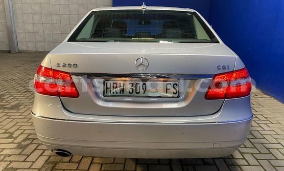 Acheter Occasion Voiture Mercedes‒Benz S–Class Gris à Ezulwini, Hhohho Acheter Occasion Voiture Mercedes‒Benz S–Class Gris à Ezulwini, Hhohho