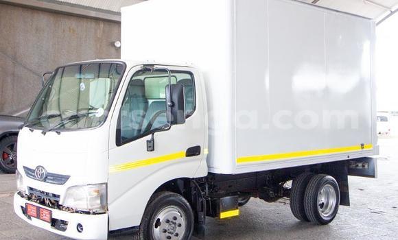 Buy Used Toyota Dyna White Car in Ezulwini in Hhohho