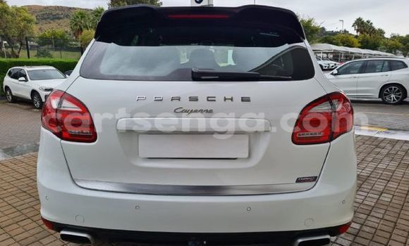 Acheter Occasion Voiture Porsche Cayenne Blanc à Ezulwini, Hhohho Acheter Occasion Voiture Porsche Cayenne Blanc à Ezulwini, Hhohho