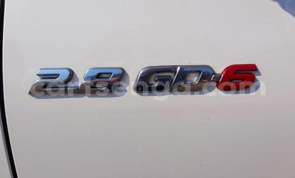 Nunua Ilio tumika Toyota Hilux White Gari ndani ya Ezulwini nchini Hhohho Nunua Ilio tumika Toyota Hilux White Gari ndani ya Ezulwini nchini Hhohho