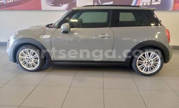 Nunua Ilio tumika MINI Cooper Other Gari ndani ya Ezulwini nchini Hhohho Nunua Ilio tumika MINI Cooper Other Gari ndani ya Ezulwini nchini Hhohho