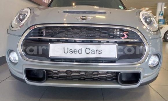 Nunua Ilio tumika MINI Cooper Other Gari ndani ya Ezulwini nchini Hhohho Nunua Ilio tumika MINI Cooper Other Gari ndani ya Ezulwini nchini Hhohho