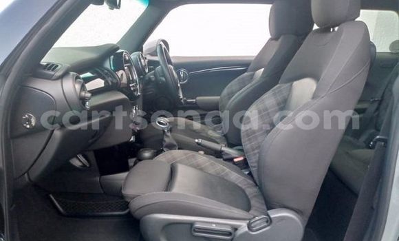 Nunua Ilio tumika MINI Cooper Other Gari ndani ya Ezulwini nchini Hhohho Nunua Ilio tumika MINI Cooper Other Gari ndani ya Ezulwini nchini Hhohho