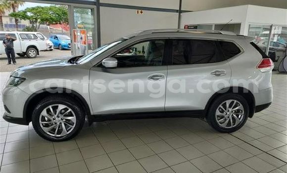 Buy Used Nissan X–Trail Silver Car in Ezulwini in Hhohho Buy Used Nissan X–Trail Silver Car in Ezulwini in Hhohho