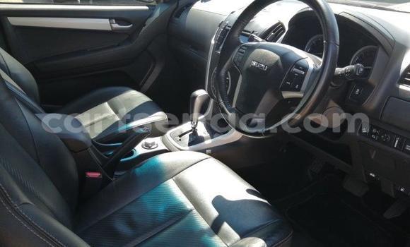 Buy Used Isuzu KB White Car in Ezulwini in Hhohho Buy Used Isuzu KB White Car in Ezulwini in Hhohho