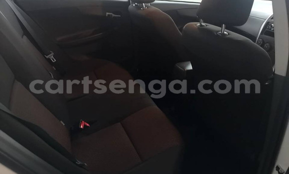 Nunua Ilio tumika Toyota Corolla Silver Gari ndani ya Ezulwini nchini Hhohho Nunua Ilio tumika Toyota Corolla Silver Gari ndani ya Ezulwini nchini Hhohho