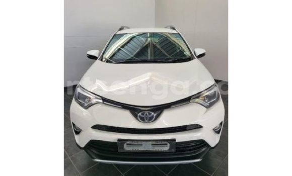Acheter Occasion Voiture Toyota RAV4 Blanc à Ezulwini, Hhohho Acheter Occasion Voiture Toyota RAV4 Blanc à Ezulwini, Hhohho