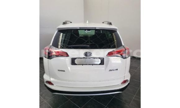 Acheter Occasion Voiture Toyota RAV4 Blanc à Ezulwini, Hhohho Acheter Occasion Voiture Toyota RAV4 Blanc à Ezulwini, Hhohho
