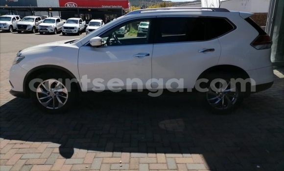 Nunua Ilio tumika Nissan X–Trail White Gari ndani ya Bulembu nchini Hhohho Nunua Ilio tumika Nissan X–Trail White Gari ndani ya Bulembu nchini Hhohho
