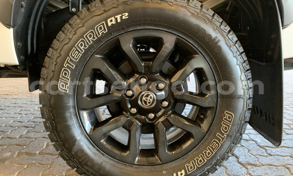 Acheter Occasion Voiture Toyota Hilux Blanc à Mbabane, Manzini Acheter Occasion Voiture Toyota Hilux Blanc à Mbabane, Manzini