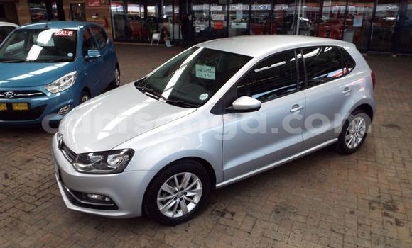 Nunua Ilio tumika Volkswagen Polo Silver Gari ndani ya Hluti nchini Wilaya ya Shiselweni Nunua Ilio tumika Volkswagen Polo Silver Gari ndani ya Hluti nchini Wilaya ya Shiselweni