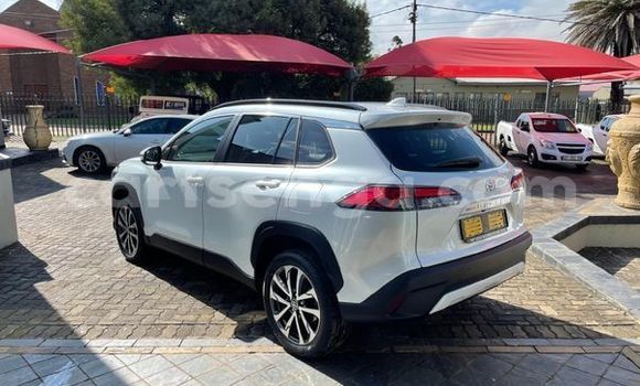 Acheter Occasion Voiture Toyota C-HR Blanc à Ezulwini, Hhohho Acheter Occasion Voiture Toyota C-HR Blanc à Ezulwini, Hhohho