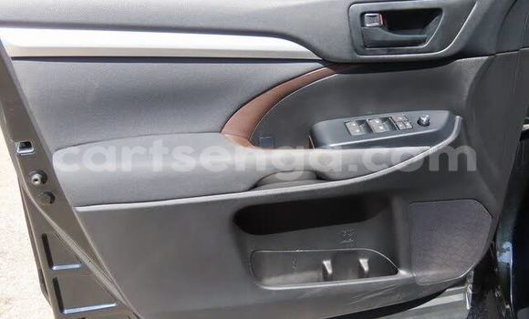 Nunua Imported Toyota Highlander Black Gari ndani ya Ezulwini nchini Hhohho Nunua Imported Toyota Highlander Black Gari ndani ya Ezulwini nchini Hhohho
