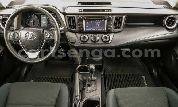 Nunua Imported Toyota RAV4 White Gari ndani ya Bhunya nchini Manzini Nunua Imported Toyota RAV4 White Gari ndani ya Bhunya nchini Manzini