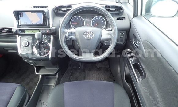 Buy Used Toyota Wish White Car in Ezulwini in Hhohho Buy Used Toyota Wish White Car in Ezulwini in Hhohho