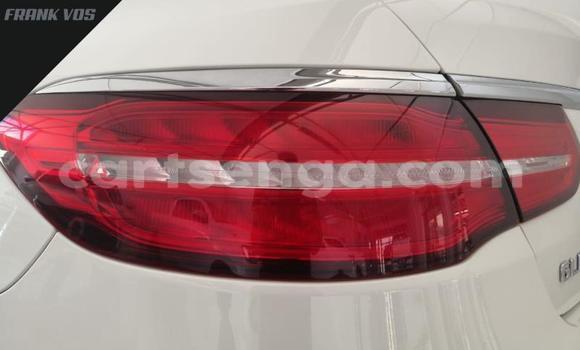 Nunua Ilio tumika Mercedes‒Benz M-klasse AMG White Gari ndani ya Big Bend nchini Wilaya ya Lubombo Nunua Ilio tumika Mercedes‒Benz M-klasse AMG White Gari ndani ya Big Bend nchini Wilaya ya Lubombo