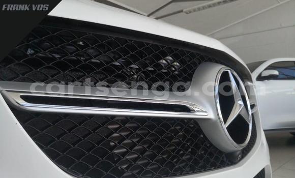 Nunua Ilio tumika Mercedes‒Benz M-klasse AMG White Gari ndani ya Big Bend nchini Wilaya ya Lubombo Nunua Ilio tumika Mercedes‒Benz M-klasse AMG White Gari ndani ya Big Bend nchini Wilaya ya Lubombo