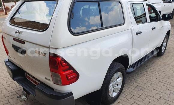 Nunua Ilio tumika Toyota Hilux White Gari ndani ya Big Bend nchini Wilaya ya Lubombo Nunua Ilio tumika Toyota Hilux White Gari ndani ya Big Bend nchini Wilaya ya Lubombo
