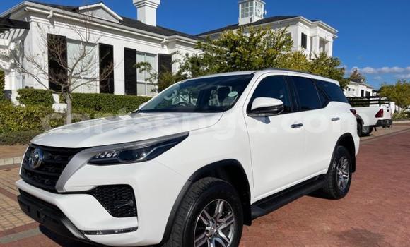 Buy Used Toyota Fortuner White Car in Big Bend in Lubombo District