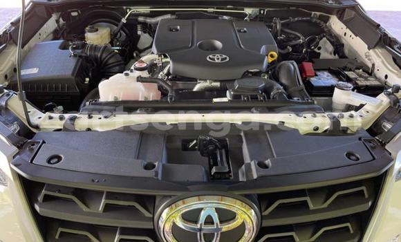 Nunua Ilio tumika Toyota Fortuner White Gari ndani ya Big Bend nchini Wilaya ya Lubombo Nunua Ilio tumika Toyota Fortuner White Gari ndani ya Big Bend nchini Wilaya ya Lubombo