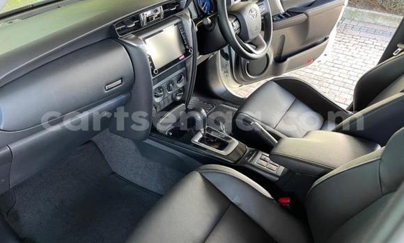 Nunua Ilio tumika Toyota Fortuner White Gari ndani ya Big Bend nchini Wilaya ya Lubombo Nunua Ilio tumika Toyota Fortuner White Gari ndani ya Big Bend nchini Wilaya ya Lubombo