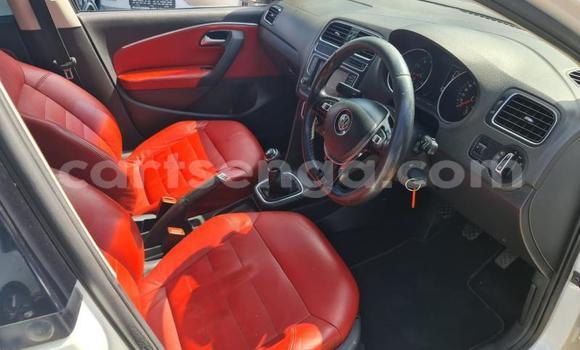 Acheter Occasion Voiture Volkswagen Polo Blanc à Big Bend, Lubombo District Acheter Occasion Voiture Volkswagen Polo Blanc à Big Bend, Lubombo District