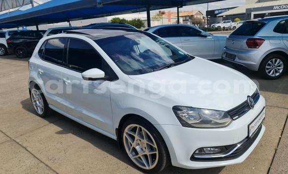 Acheter Occasion Voiture Volkswagen Polo Blanc à Big Bend, Lubombo District Acheter Occasion Voiture Volkswagen Polo Blanc à Big Bend, Lubombo District