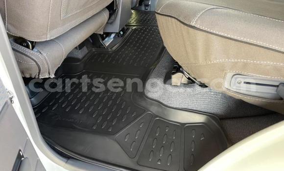 Nunua Ilio tumika Toyota Land Cruiser White Gari ndani ya Big Bend nchini Wilaya ya Lubombo Nunua Ilio tumika Toyota Land Cruiser White Gari ndani ya Big Bend nchini Wilaya ya Lubombo