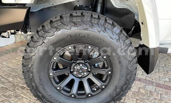 Nunua Ilio tumika Toyota Land Cruiser White Gari ndani ya Big Bend nchini Wilaya ya Lubombo Nunua Ilio tumika Toyota Land Cruiser White Gari ndani ya Big Bend nchini Wilaya ya Lubombo