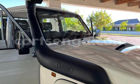 Nunua Ilio tumika Toyota Land Cruiser White Gari ndani ya Big Bend nchini Wilaya ya Lubombo Nunua Ilio tumika Toyota Land Cruiser White Gari ndani ya Big Bend nchini Wilaya ya Lubombo