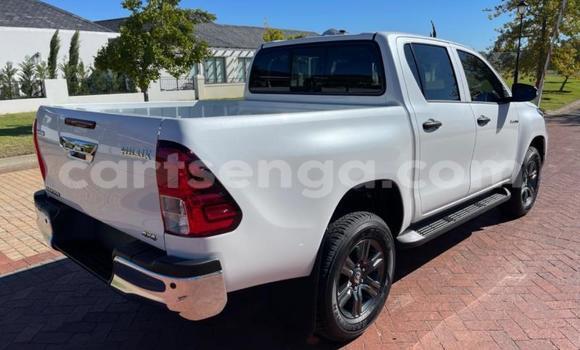 Nunua Ilio tumika Toyota Hilux White Gari ndani ya Big Bend nchini Wilaya ya Lubombo Nunua Ilio tumika Toyota Hilux White Gari ndani ya Big Bend nchini Wilaya ya Lubombo