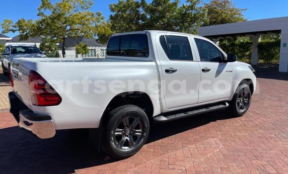 Nunua Ilio tumika Toyota Hilux White Gari ndani ya Big Bend nchini Wilaya ya Lubombo Nunua Ilio tumika Toyota Hilux White Gari ndani ya Big Bend nchini Wilaya ya Lubombo