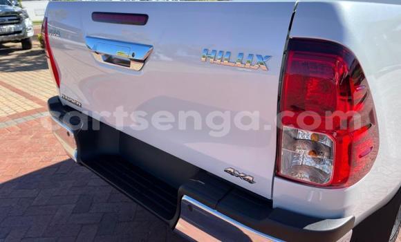 Nunua Ilio tumika Toyota Hilux White Gari ndani ya Big Bend nchini Wilaya ya Lubombo Nunua Ilio tumika Toyota Hilux White Gari ndani ya Big Bend nchini Wilaya ya Lubombo