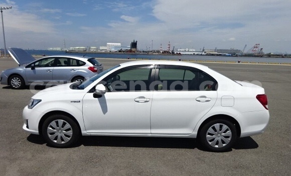 Buy Used Toyota Axio White Car in Ezulwini in Hhohho Buy Used Toyota Axio White Car in Ezulwini in Hhohho