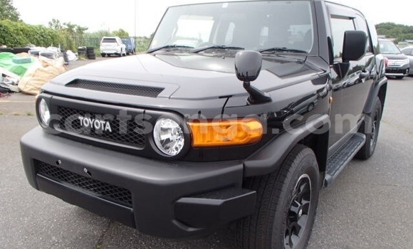 Nunua Ilio tumika Toyota FJ Cruiser Black Gari ndani ya Ezulwini nchini Hhohho Nunua Ilio tumika Toyota FJ Cruiser Black Gari ndani ya Ezulwini nchini Hhohho