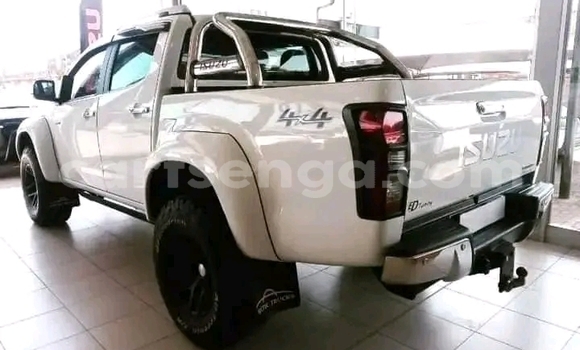 Buy Used Isuzu D–MAX White Car in Mbabane in Manzini Buy Used Isuzu D–MAX White Car in Mbabane in Manzini