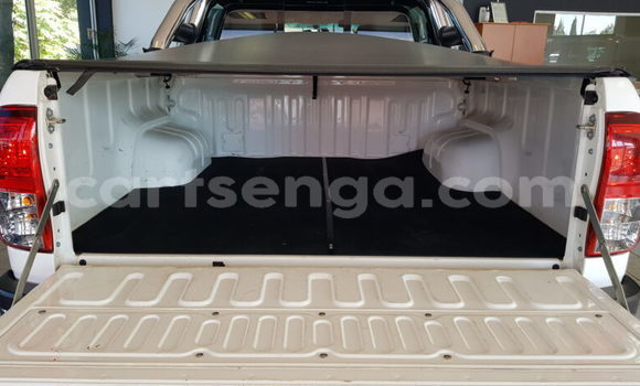 Acheter Occasion Voiture Toyota Hilux Blanc à Hlatikulu, Shiselweni District Acheter Occasion Voiture Toyota Hilux Blanc à Hlatikulu, Shiselweni District