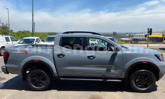 Buy Used Nissan Navara Silver Car in Ezulwini in Hhohho Buy Used Nissan Navara Silver Car in Ezulwini in Hhohho