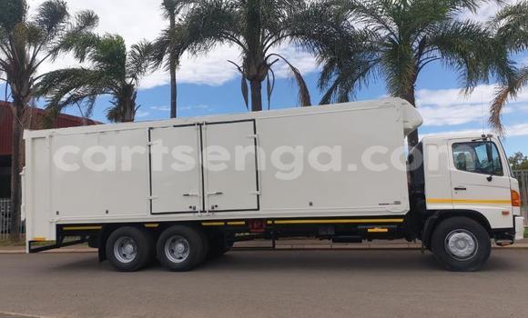 Buy Used Hino Ranger White Truck in Ezulwini in Hhohho Buy Used Hino Ranger White Truck in Ezulwini in Hhohho