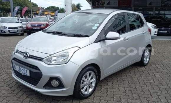 Buy Used Hyundai i10 Silver Car in Ngwenya in Hhohho