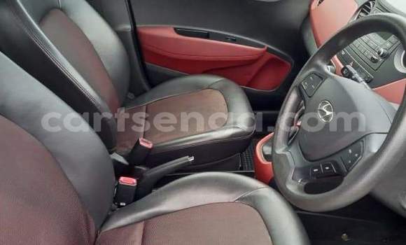 Buy Used Hyundai i10 Silver Car in Ngwenya in Hhohho Buy Used Hyundai i10 Silver Car in Ngwenya in Hhohho