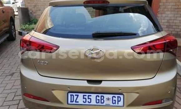 Acheter Occasion Voiture Hyundai i20 Beige à Hluti, Shiselweni District Acheter Occasion Voiture Hyundai i20 Beige à Hluti, Shiselweni District