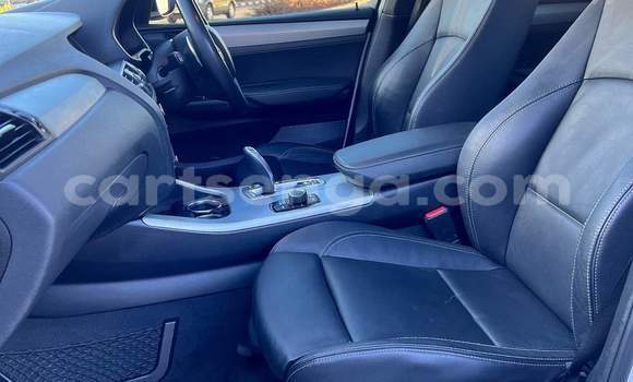 Nunua Ilio tumika BMW X3 White Gari ndani ya Ezulwini nchini Hhohho Nunua Ilio tumika BMW X3 White Gari ndani ya Ezulwini nchini Hhohho