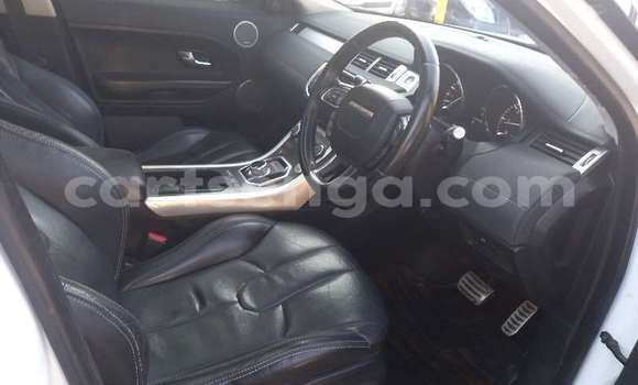Acheter Occasion Voiture Range Rover Range Rover Blanc à Ezulwini, Hhohho Acheter Occasion Voiture Range Rover Range Rover Blanc à Ezulwini, Hhohho