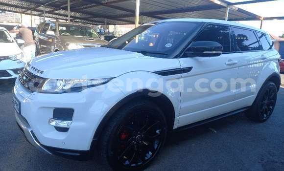 Acheter Occasion Voiture Range Rover Range Rover Blanc à Ezulwini, Hhohho Acheter Occasion Voiture Range Rover Range Rover Blanc à Ezulwini, Hhohho